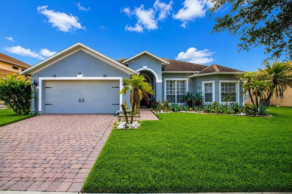 Photo of 2711 Patrician Circle, Kissimmee, FL 34746 (MLS # S5156575)