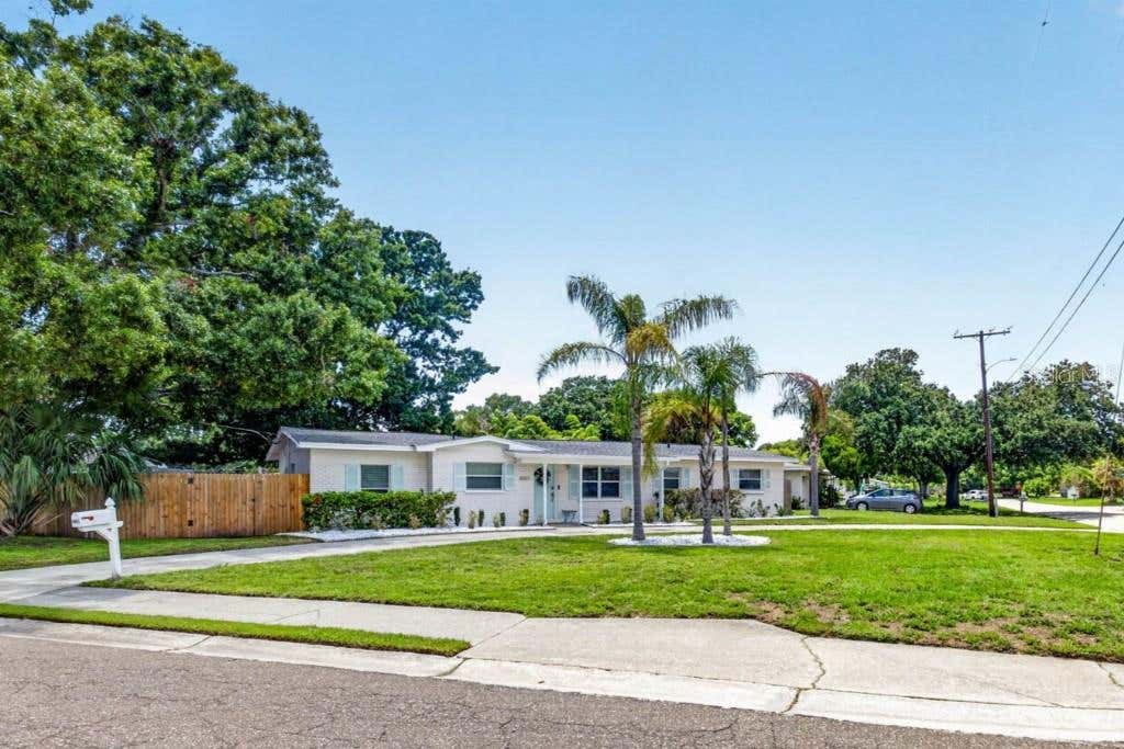 Photo of 4601 S Clark Avenue, Tampa, FL 33611 (MLS # TB8535010)