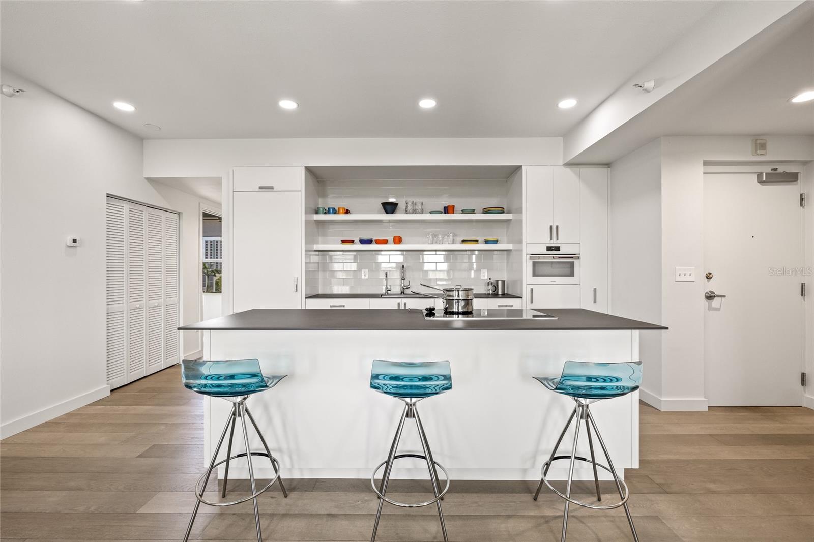 205 5TH AVENUE N 501
