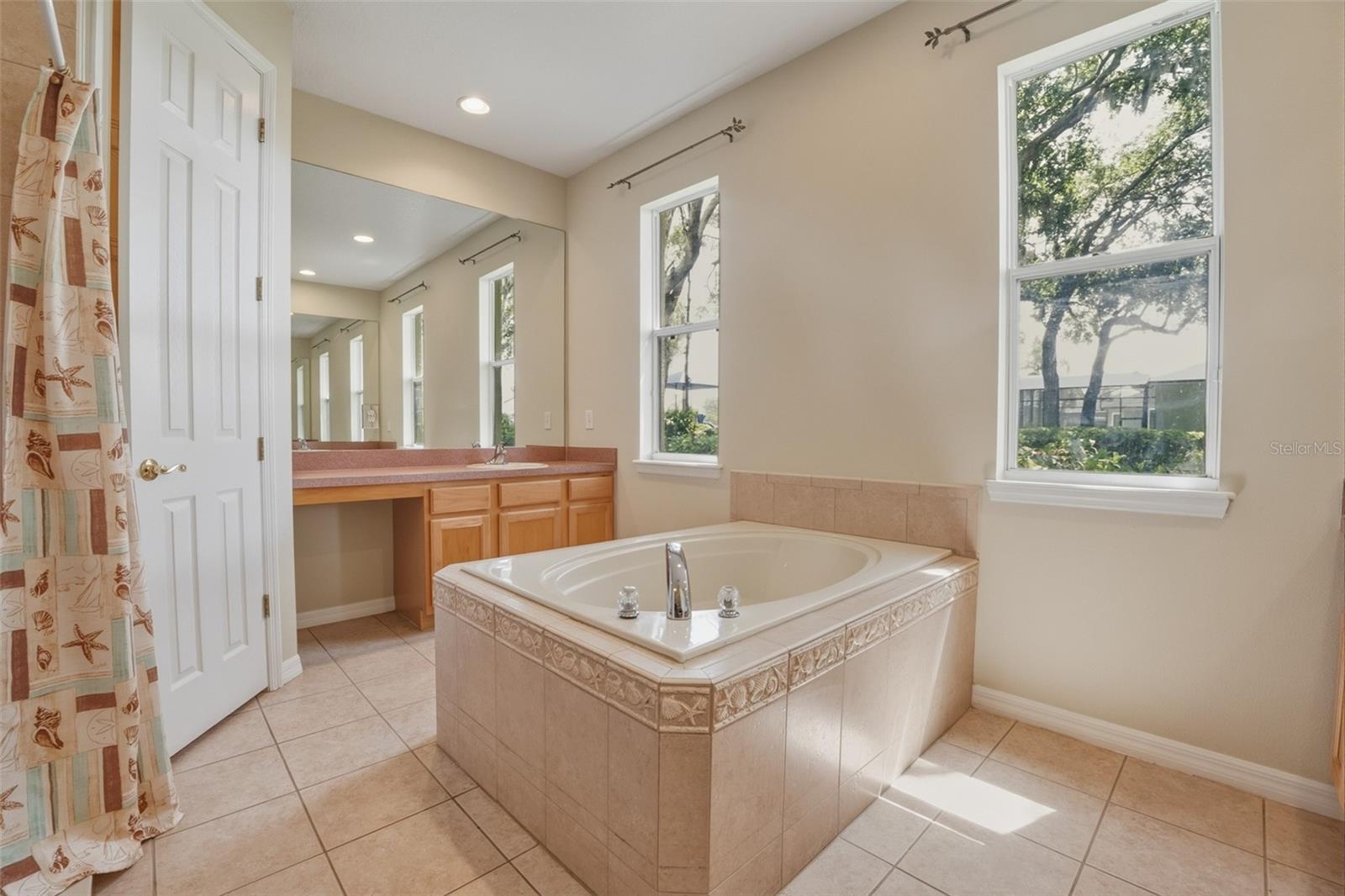 RETREAT AT WEKIVA - Residential
