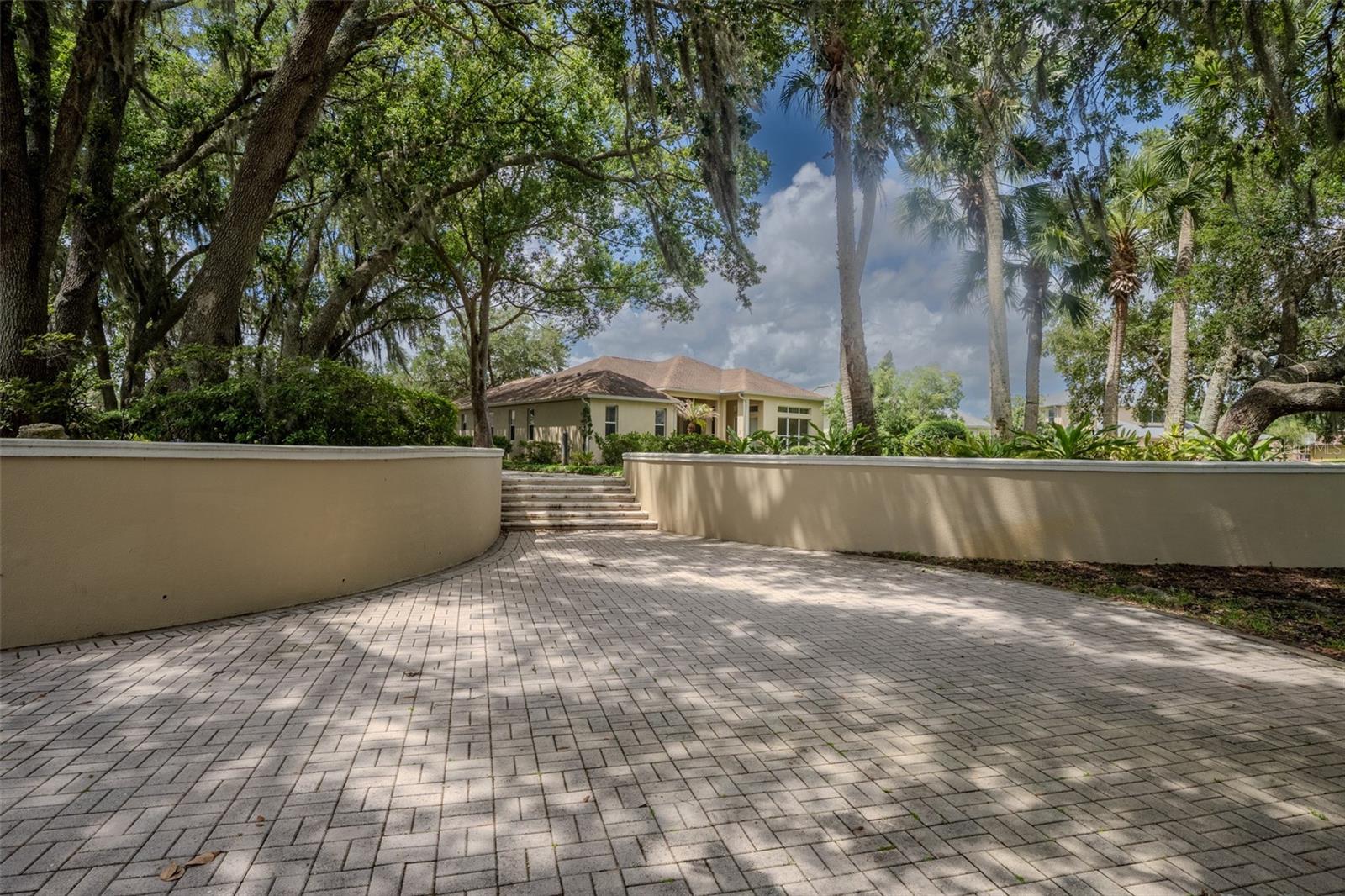 RETREAT AT WEKIVA - Residential