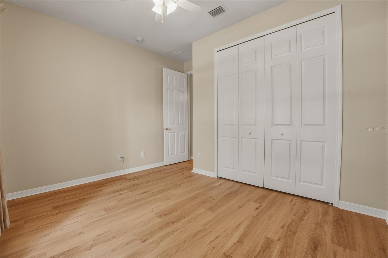 RETREAT AT WEKIVA - Residential