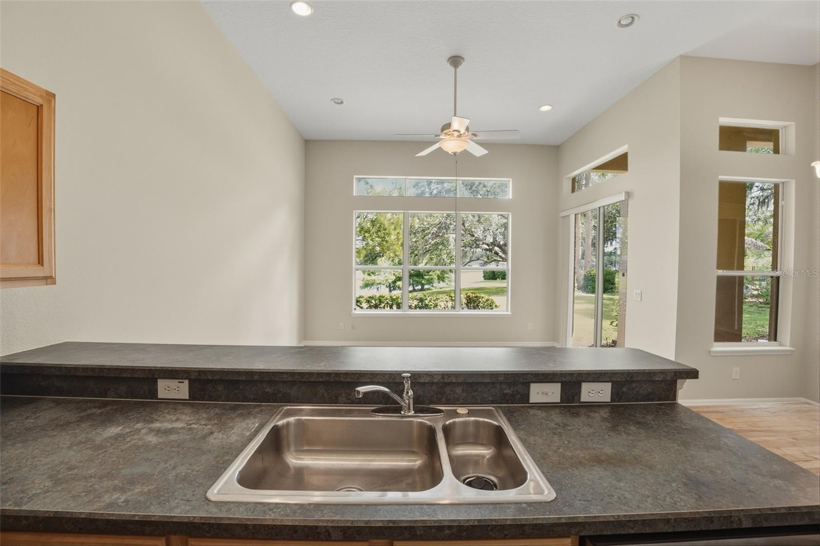 RETREAT AT WEKIVA - Residential