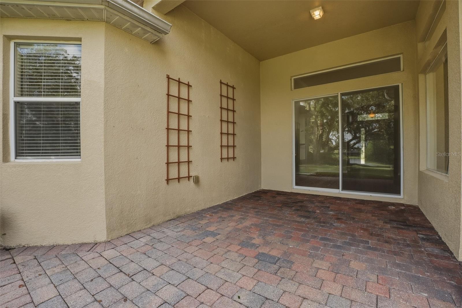 RETREAT AT WEKIVA - Residential
