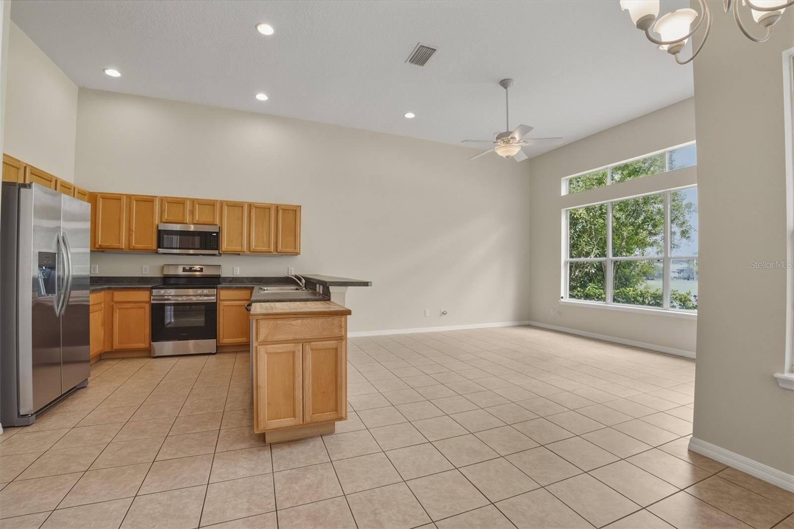 RETREAT AT WEKIVA - Residential