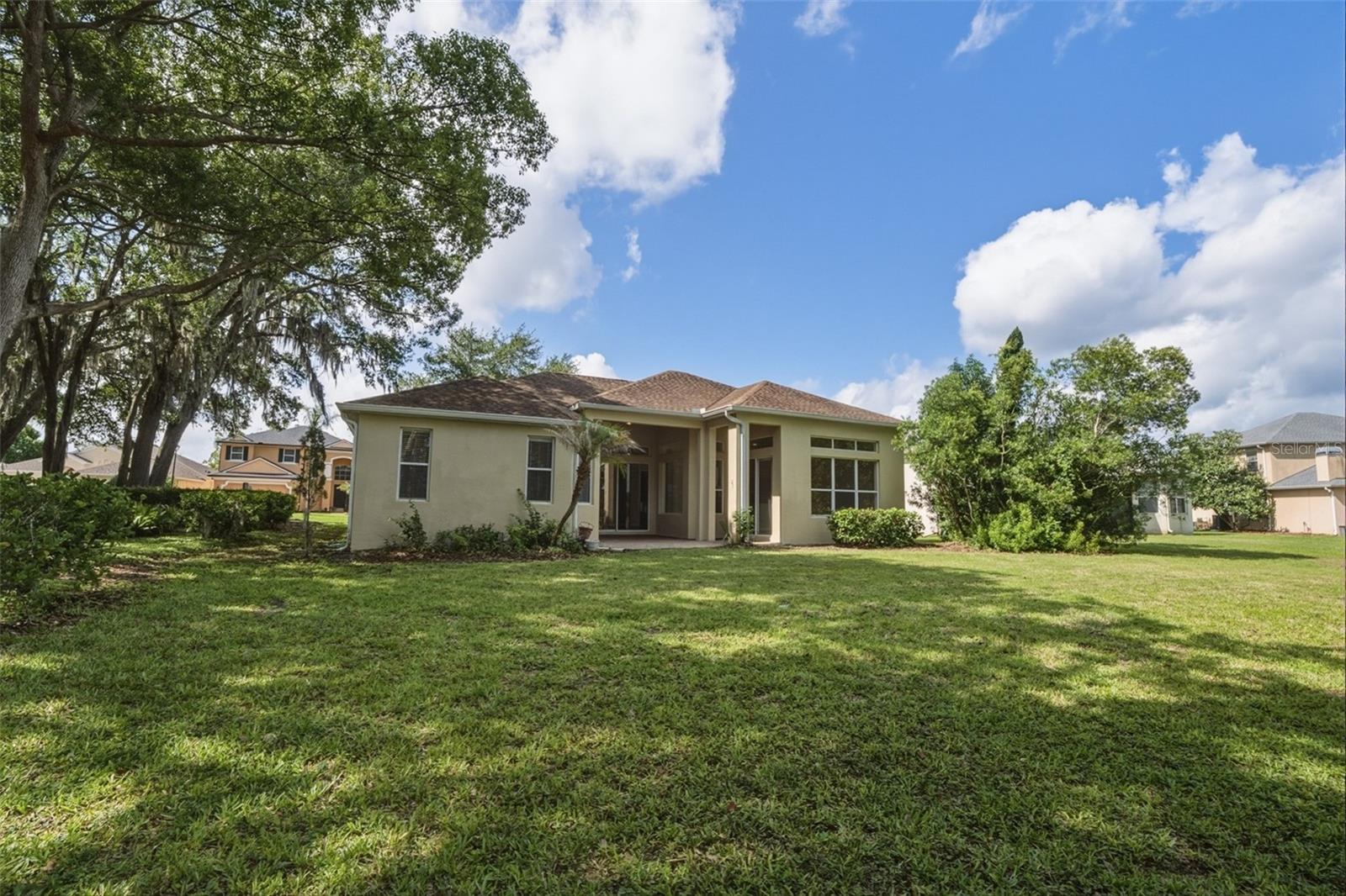 RETREAT AT WEKIVA - Residential