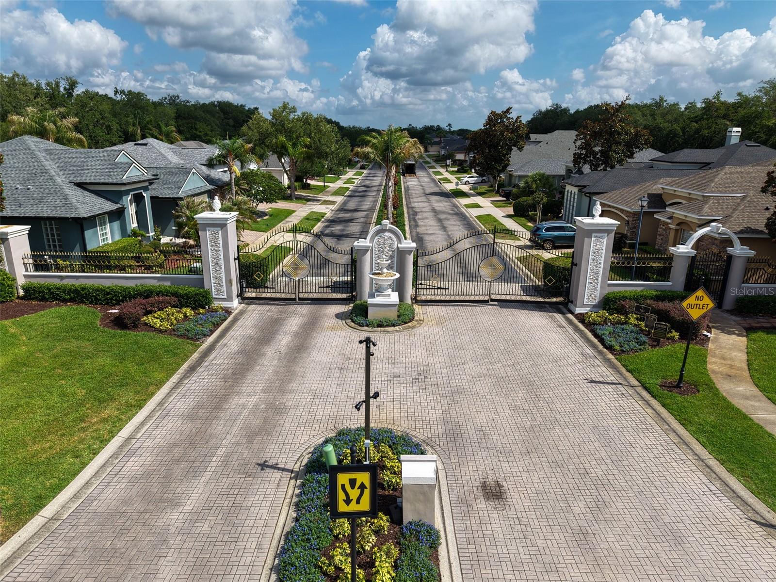 RETREAT AT WEKIVA - Residential