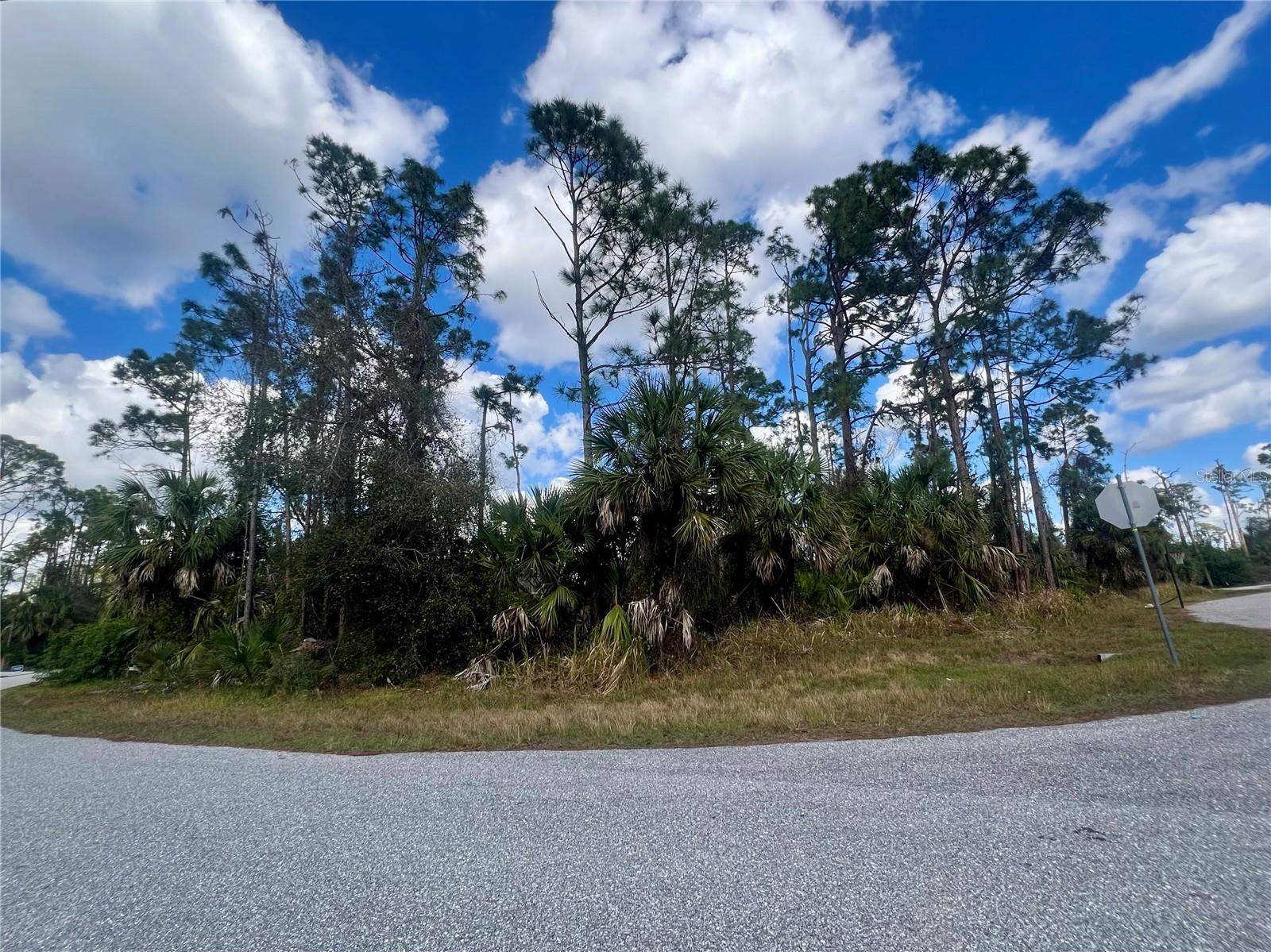 Nice corner lot in quiet area of North Port.