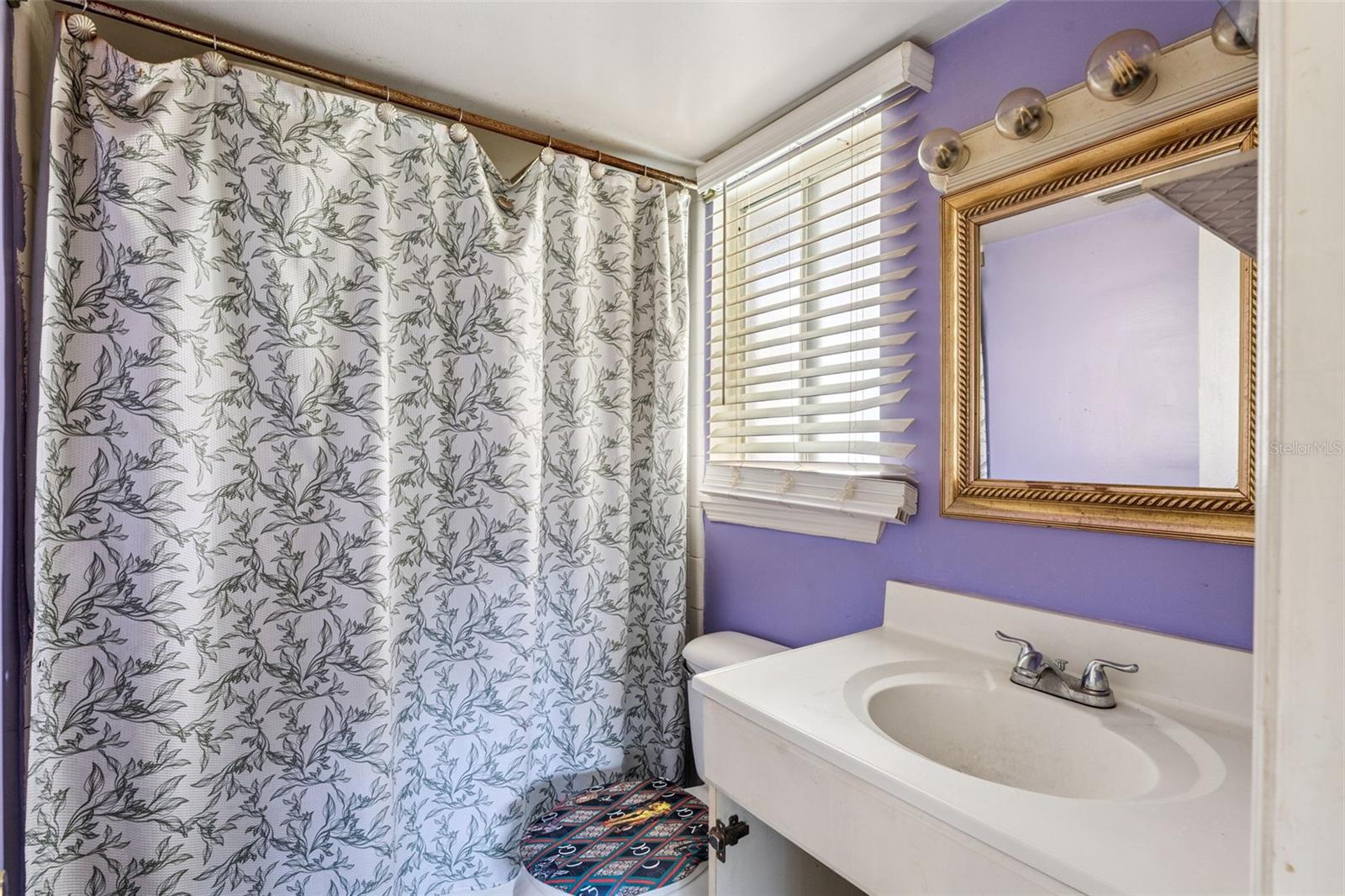 SKY LARK UNIT 2 REP - Residential