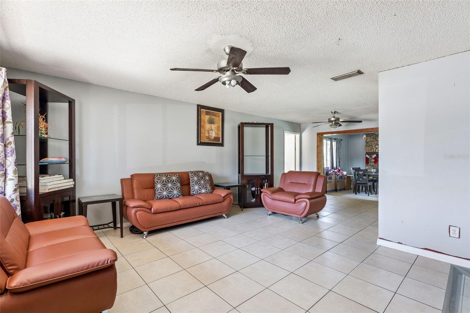 SKY LARK UNIT 2 REP - Residential