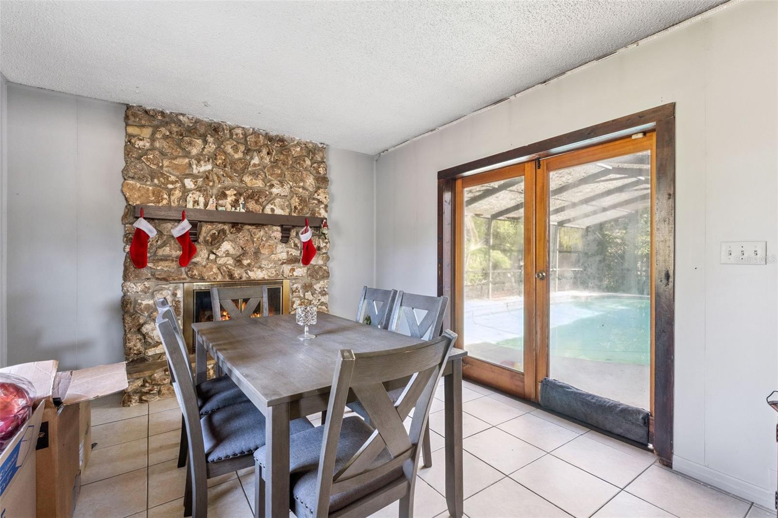 SKY LARK UNIT 2 REP - Residential