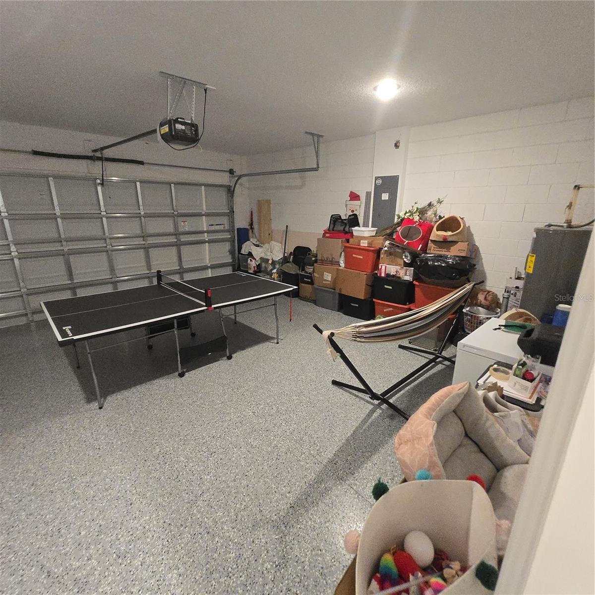 STEPPING STONE POD A PH 2 - Residential Lease