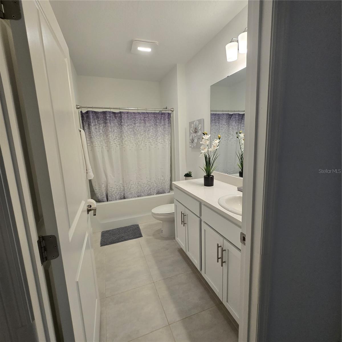 STEPPING STONE POD A PH 2 - Residential Lease