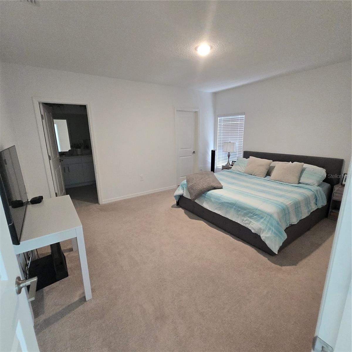 STEPPING STONE POD A PH 2 - Residential Lease