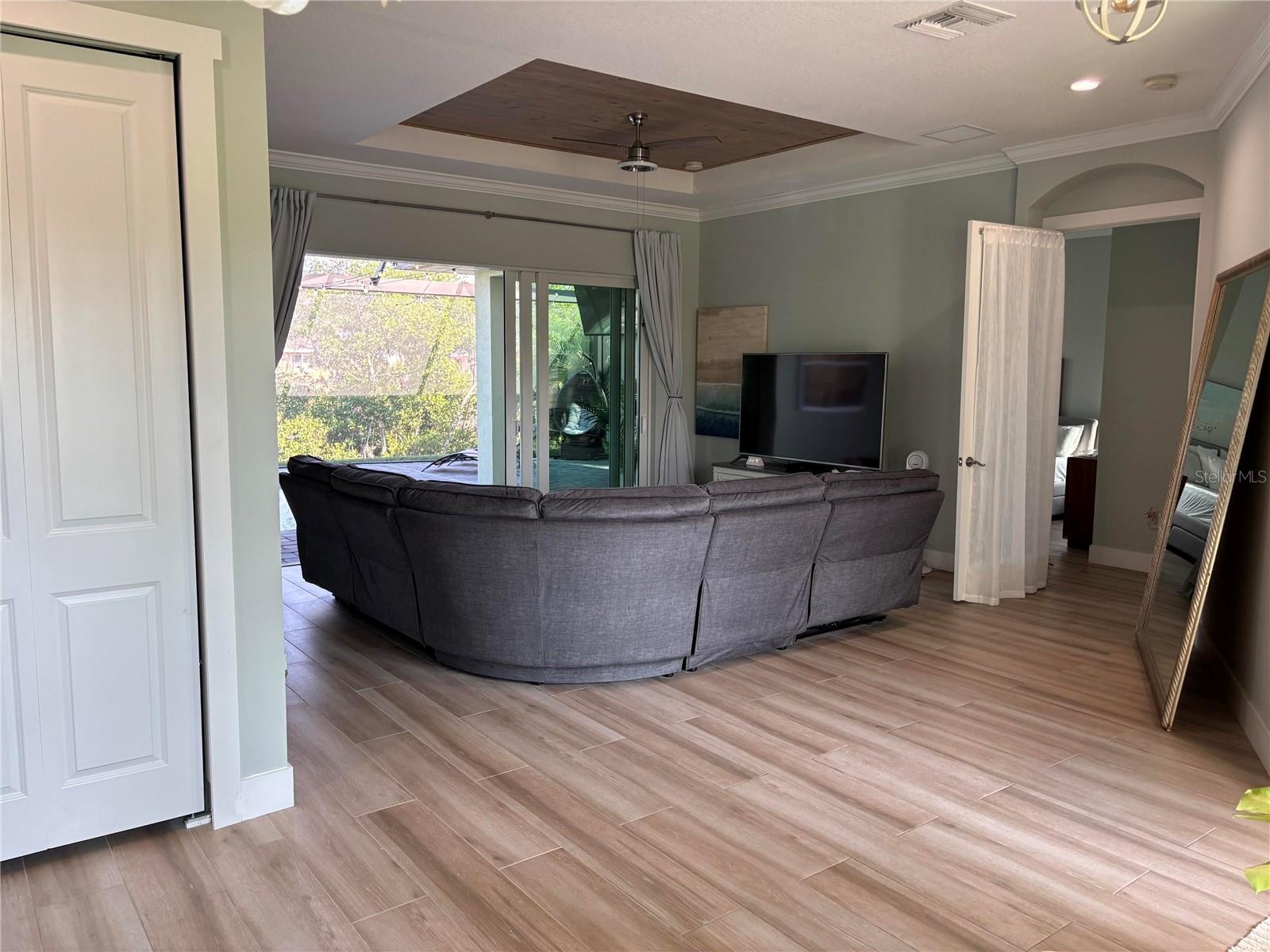 HIDDEN LAGOON PH II - Residential