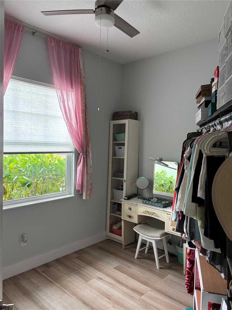 HIDDEN LAGOON PH II - Residential