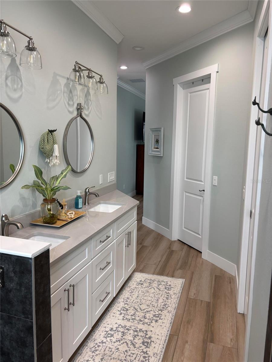 HIDDEN LAGOON PH II - Residential