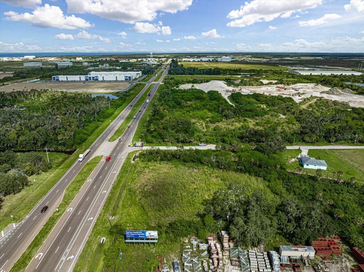 11208 US-41 N