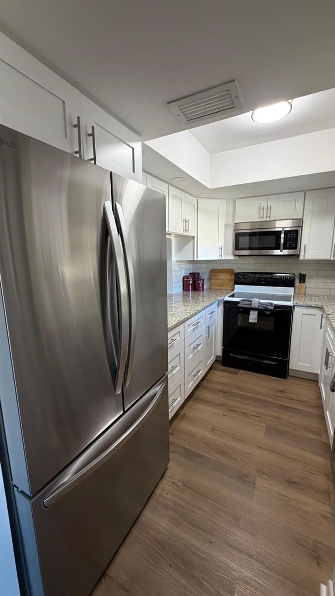 WINDING CREEK - Residential Lease