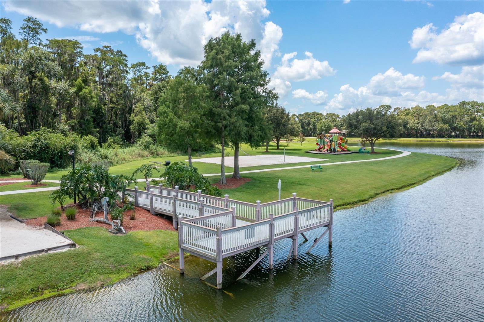 LAKE BERKLEY RESIDENCE - Residential