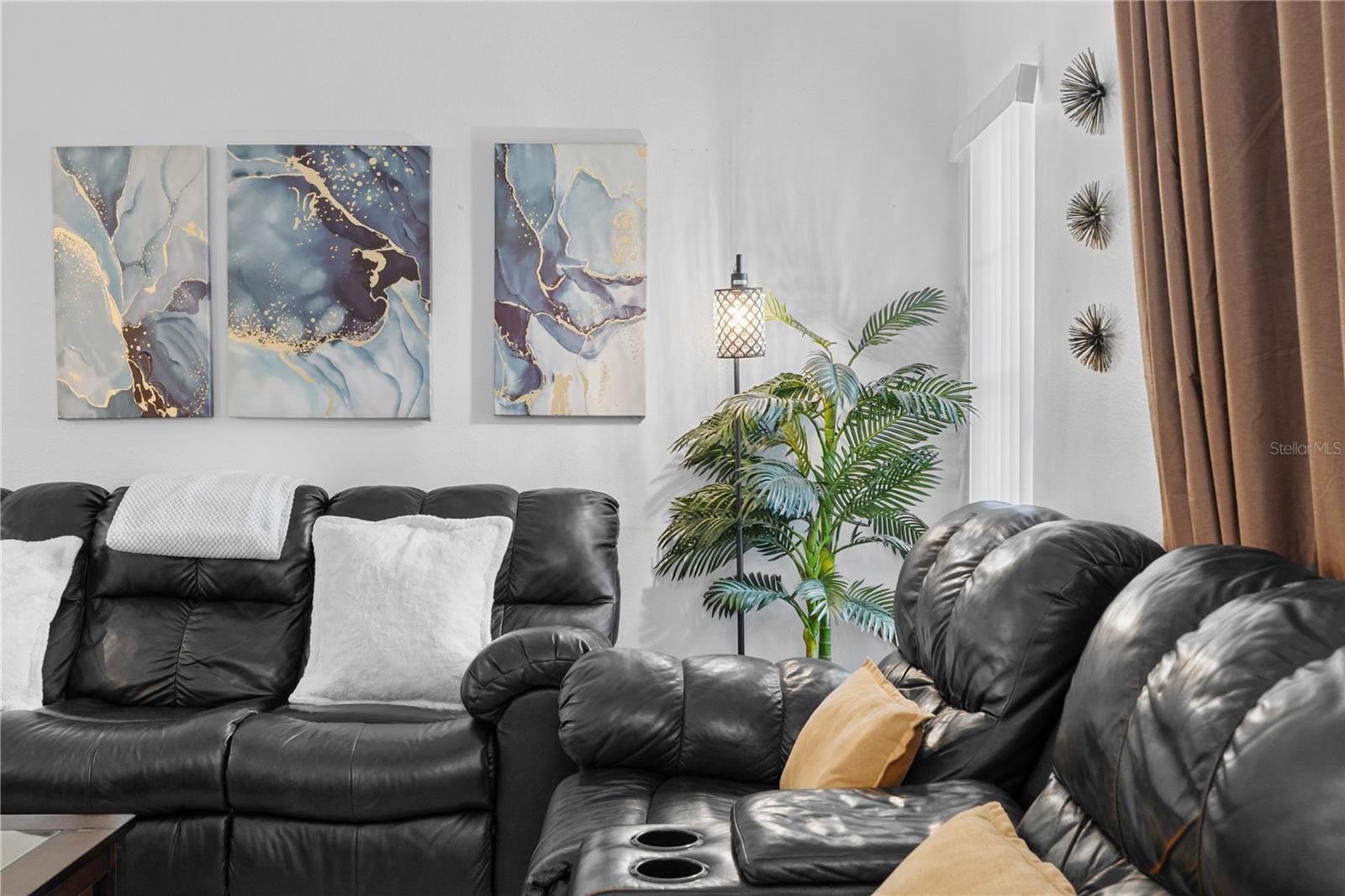 LAKE BERKLEY RESIDENCE - Residential