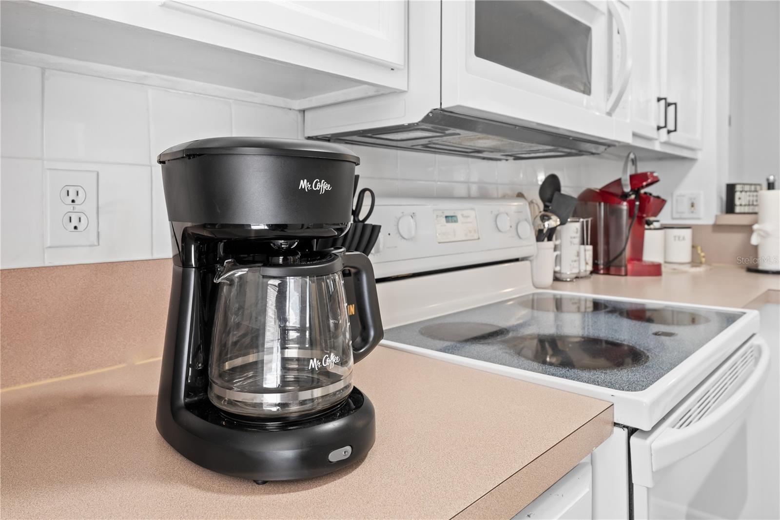 LAKE BERKLEY RESIDENCE - Residential