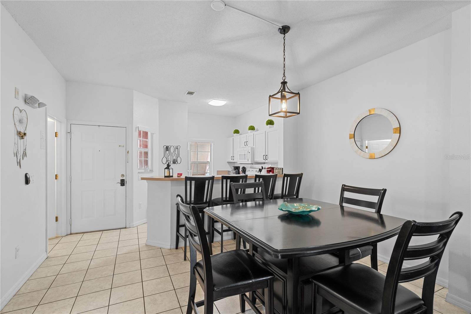 LAKE BERKLEY RESIDENCE - Residential