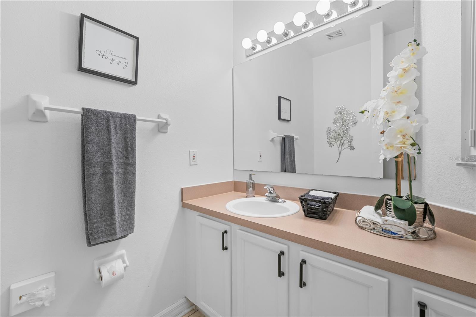 LAKE BERKLEY RESIDENCE - Residential