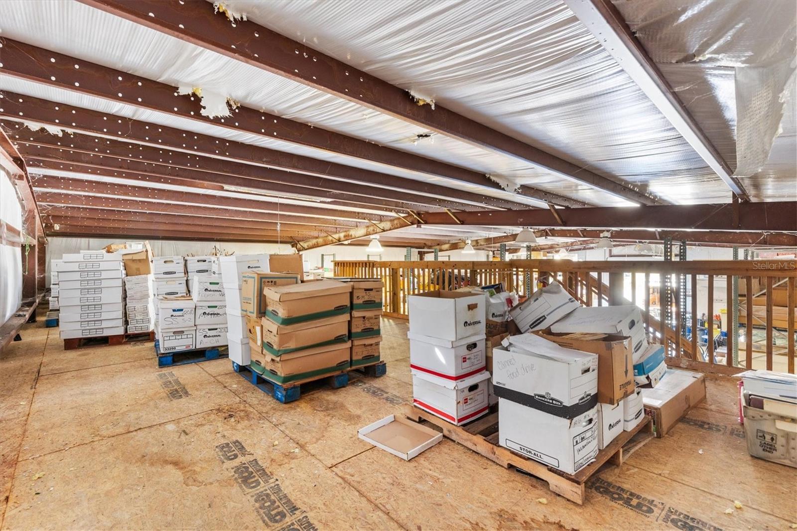 LEESBURG CENTRAL FLORIDA INDUST PARK - Commercial Lease