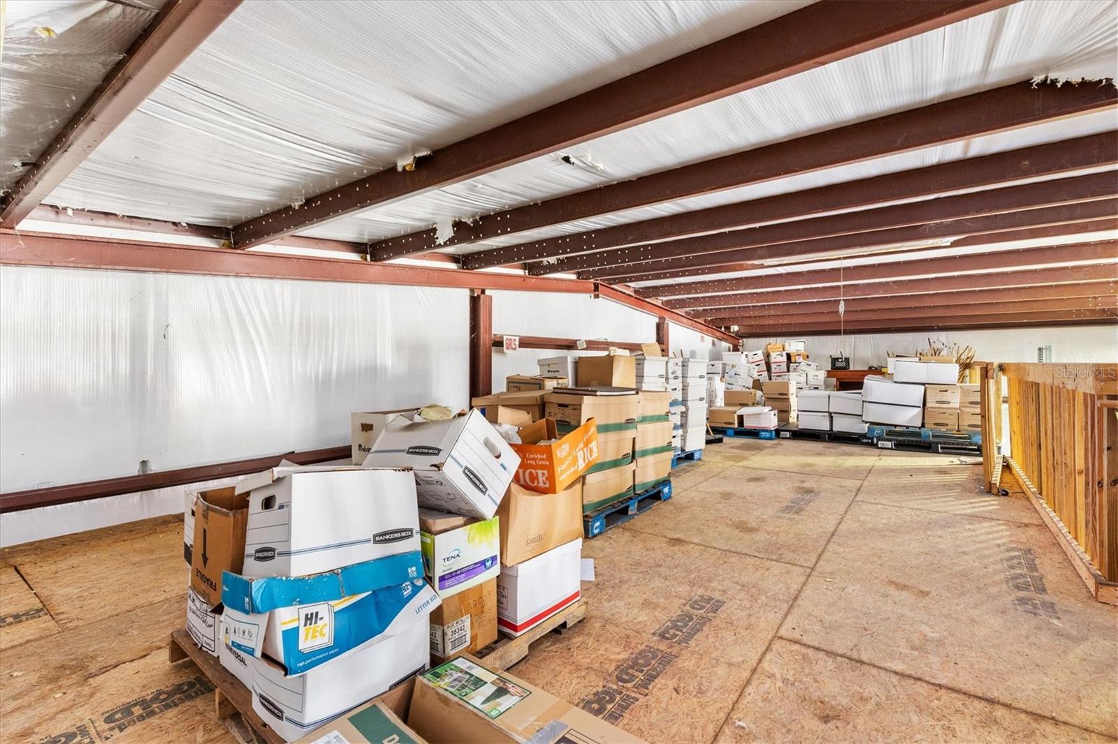 LEESBURG CENTRAL FLORIDA INDUST PARK - Commercial Lease