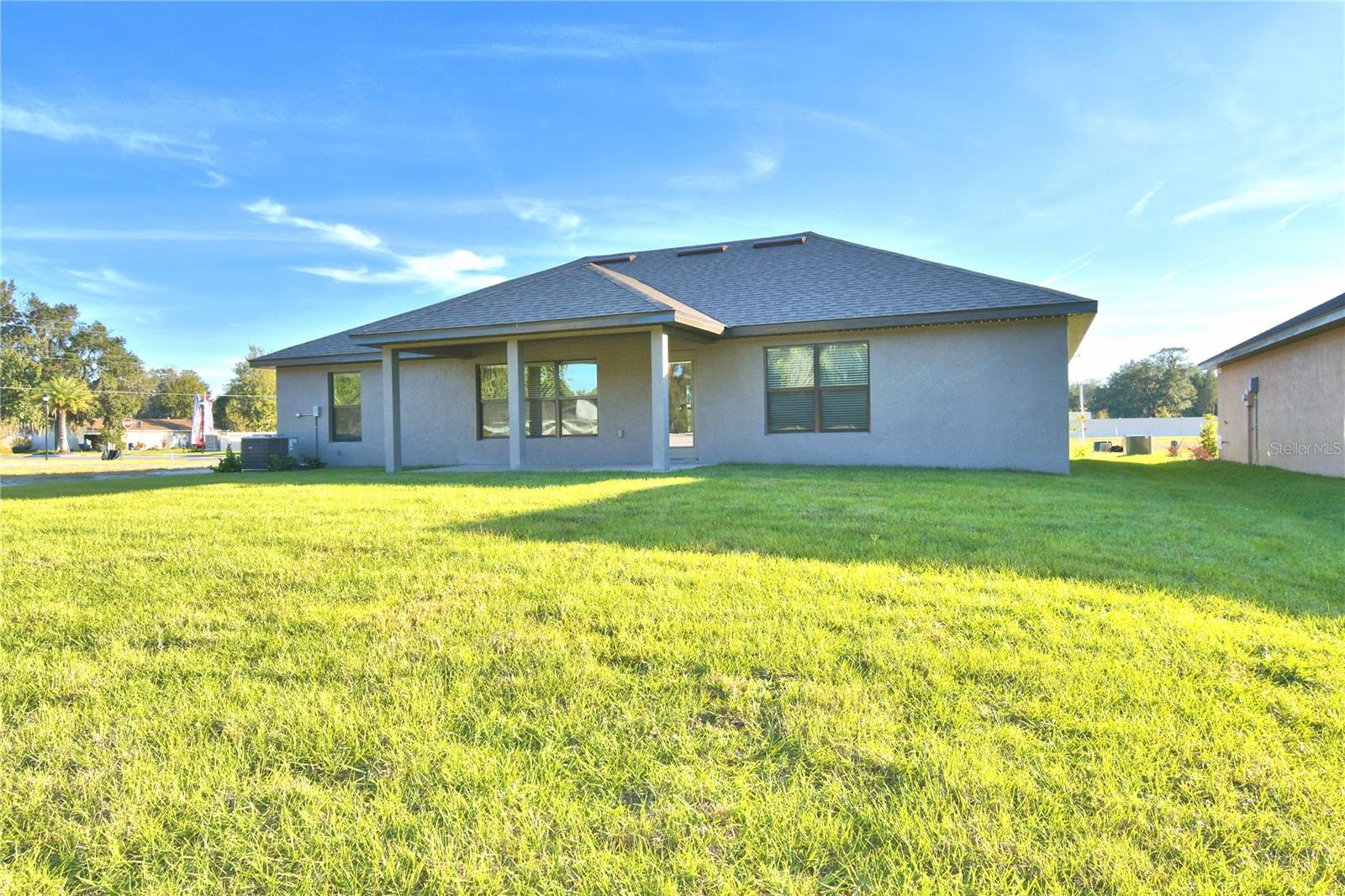 1218 HICKORY NUT DRIVE