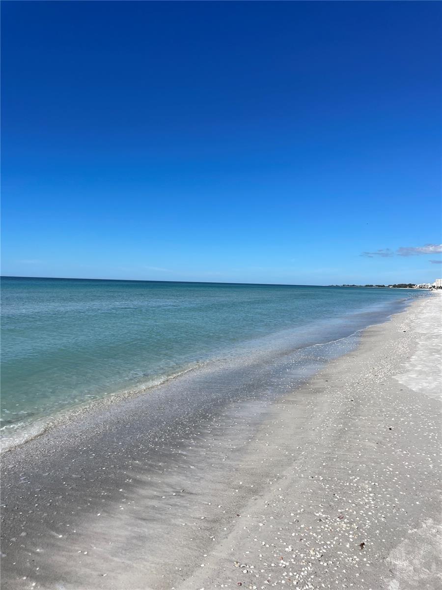 GULFSHORE OF LONGBOAT KEY - Residential