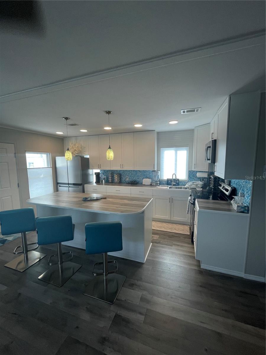 GULFSHORE OF LONGBOAT KEY - Residential