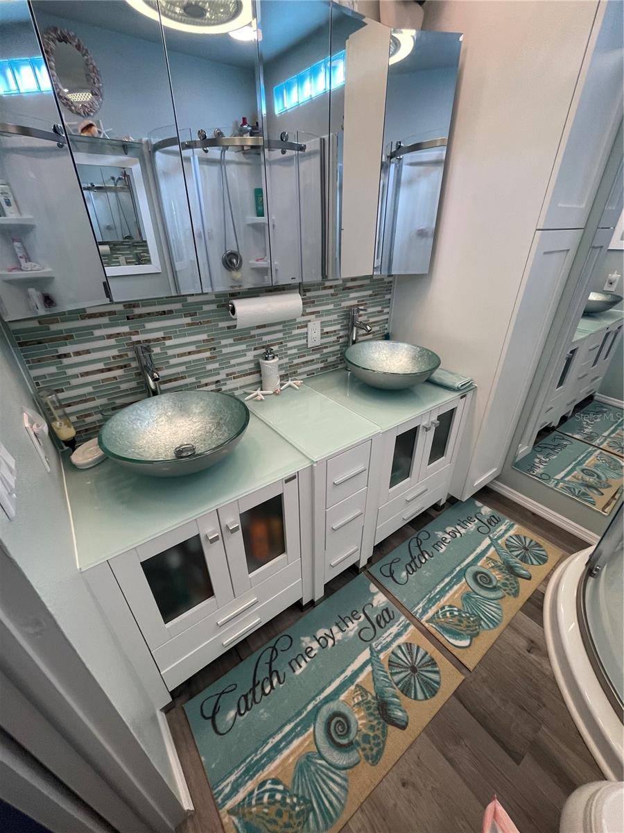 GULFSHORE OF LONGBOAT KEY - Residential