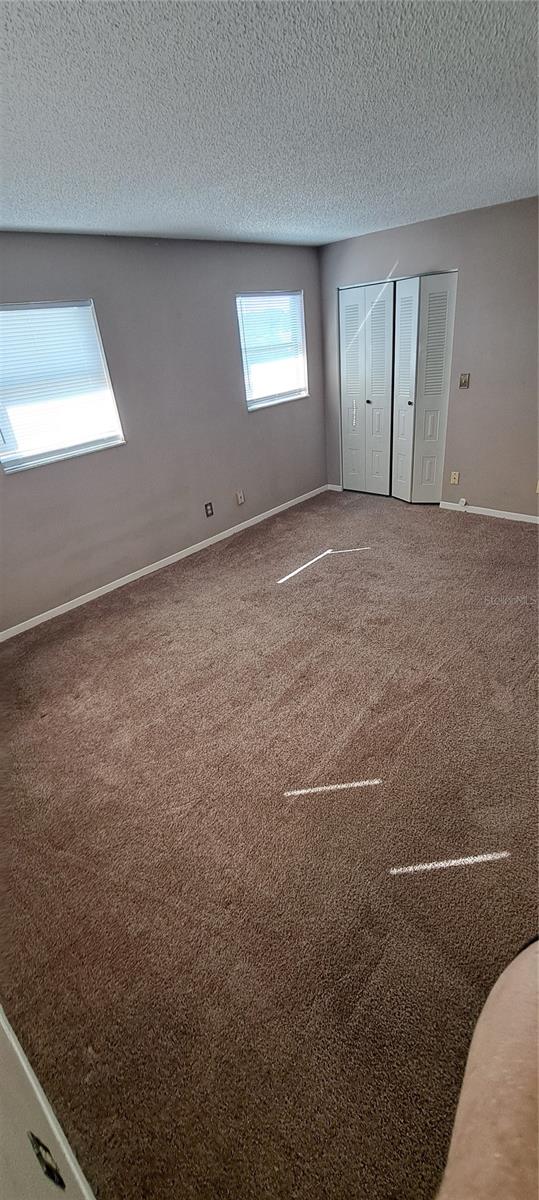 RESORT LAKE ESTATES - Residential Lease