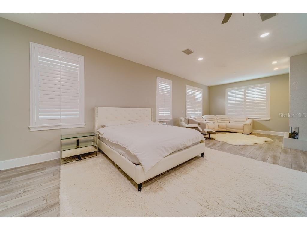 RESERVE THE - Residential