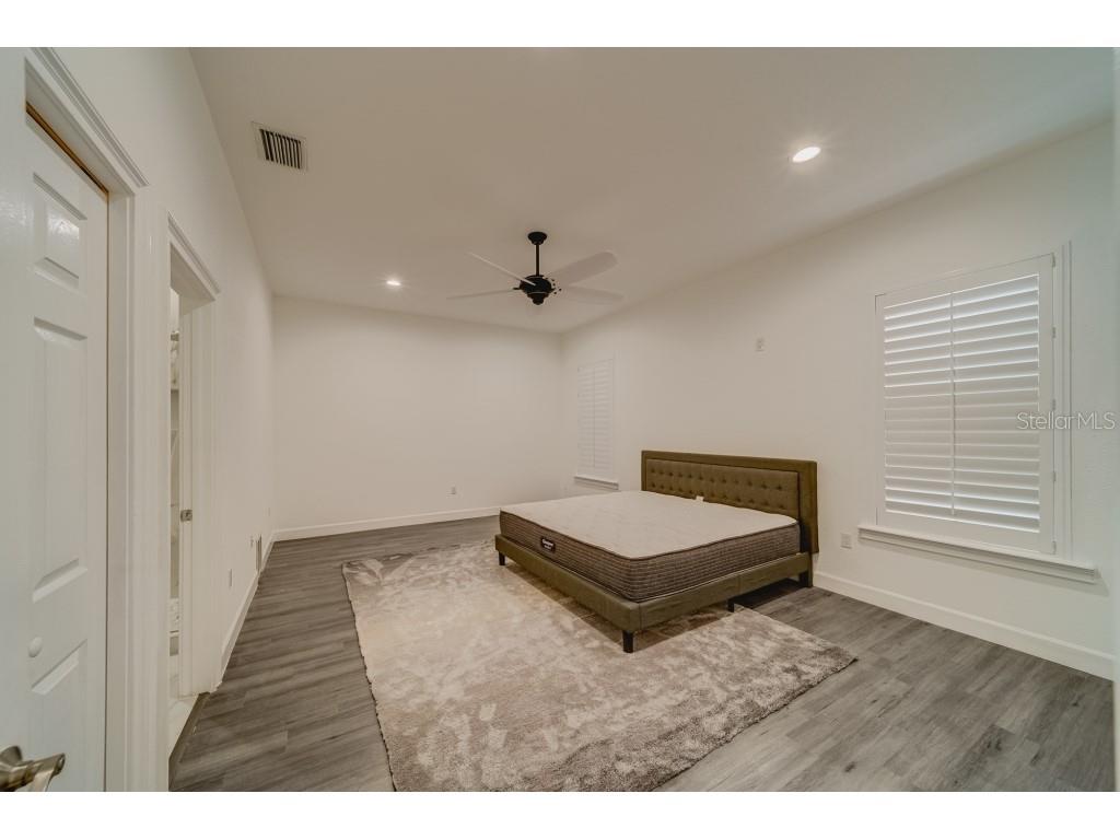 RESERVE THE - Residential