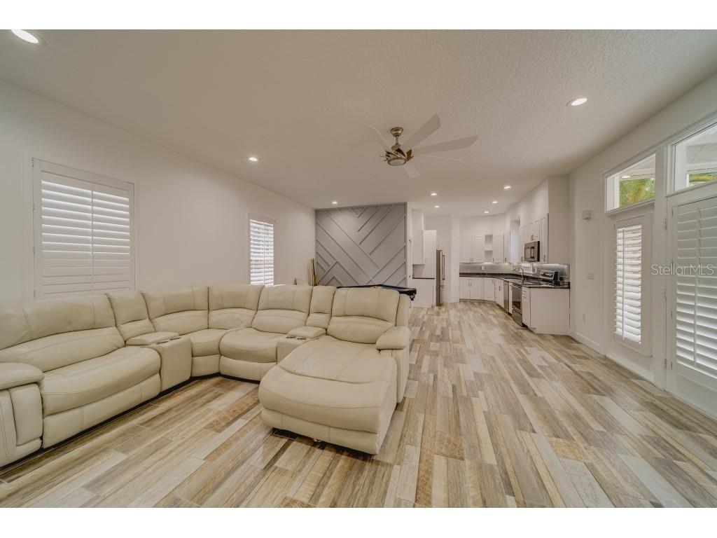 RESERVE THE - Residential