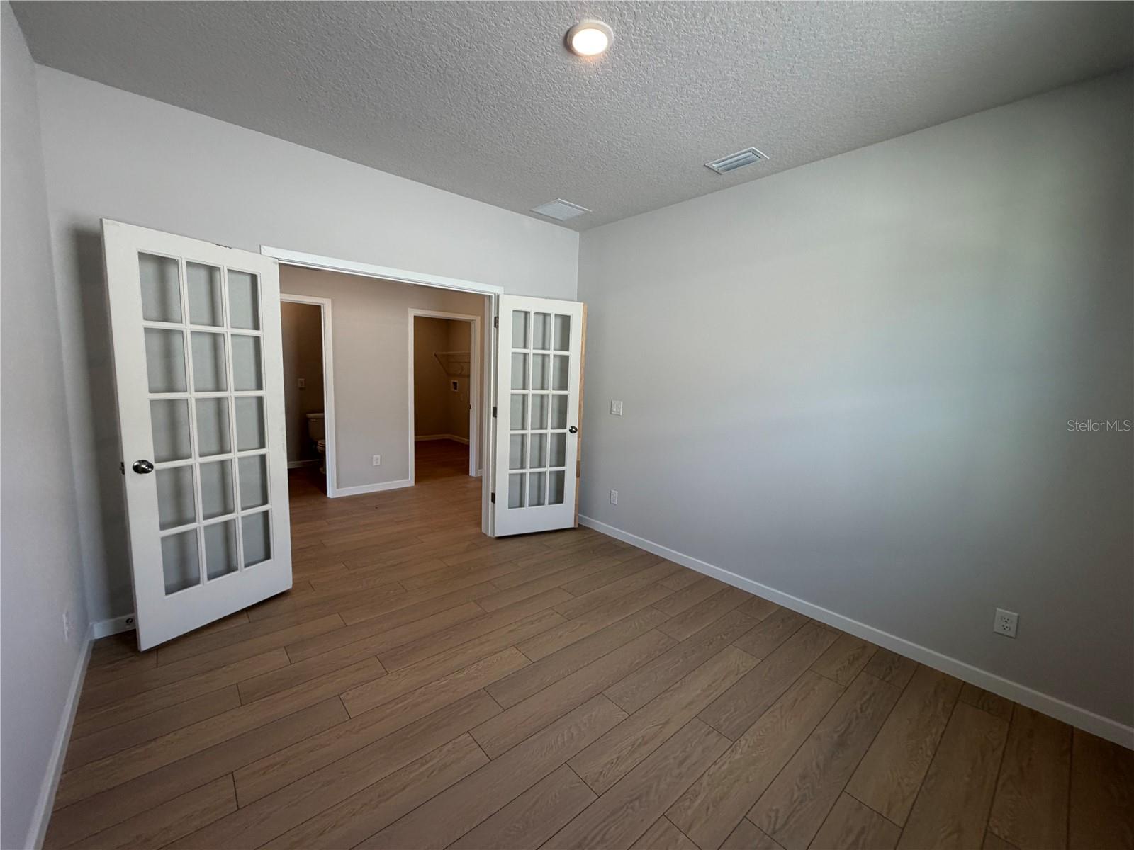 RESERVE EAST - Residential