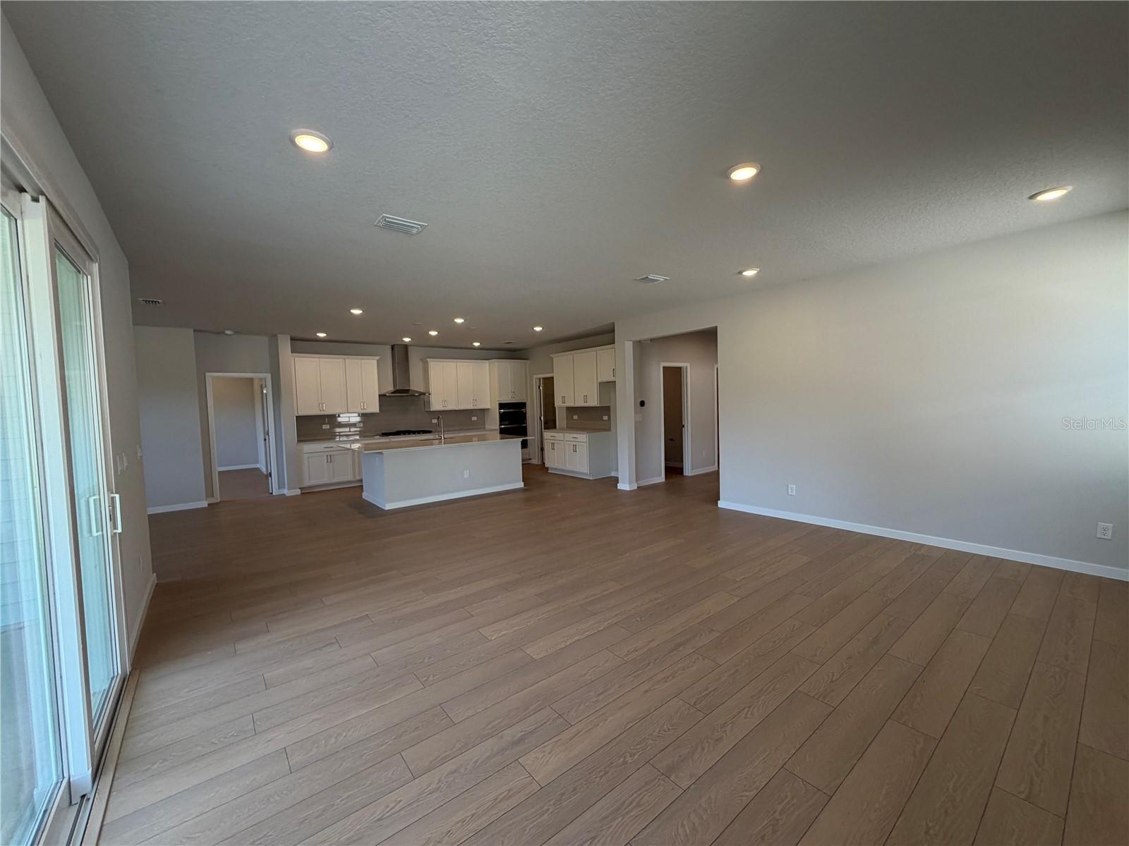 RESERVE EAST - Residential