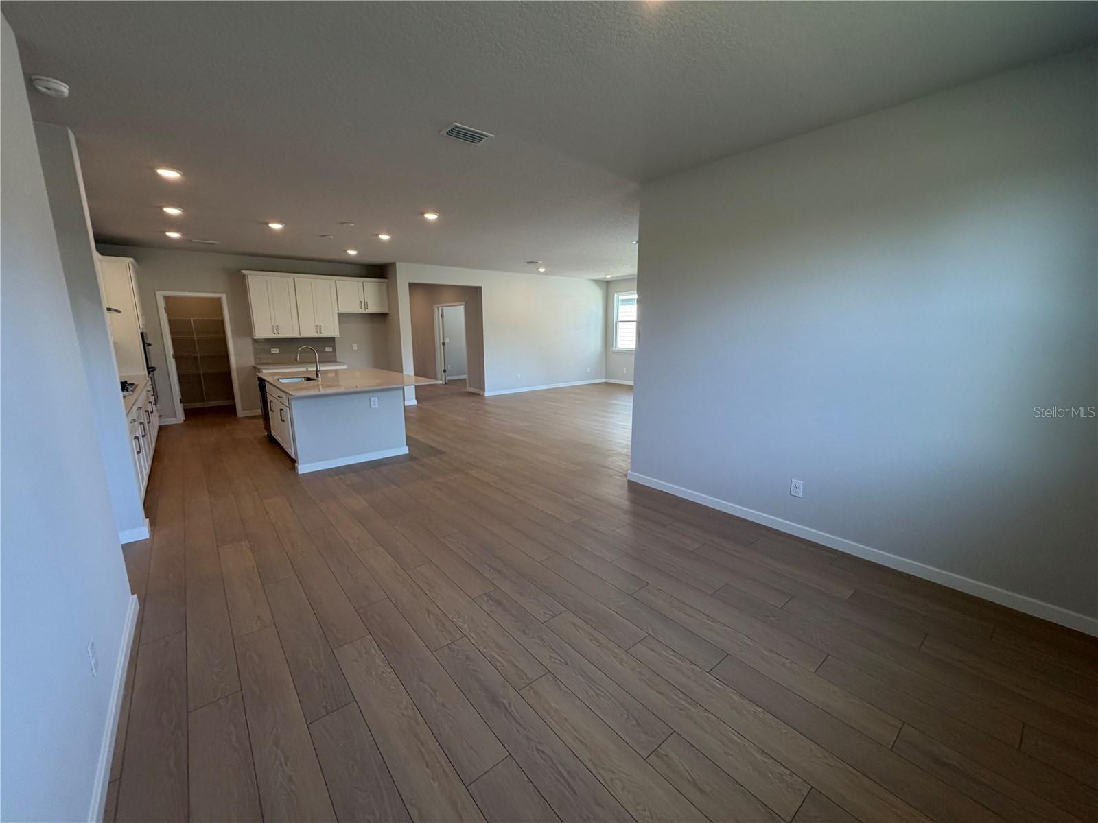 RESERVE EAST - Residential