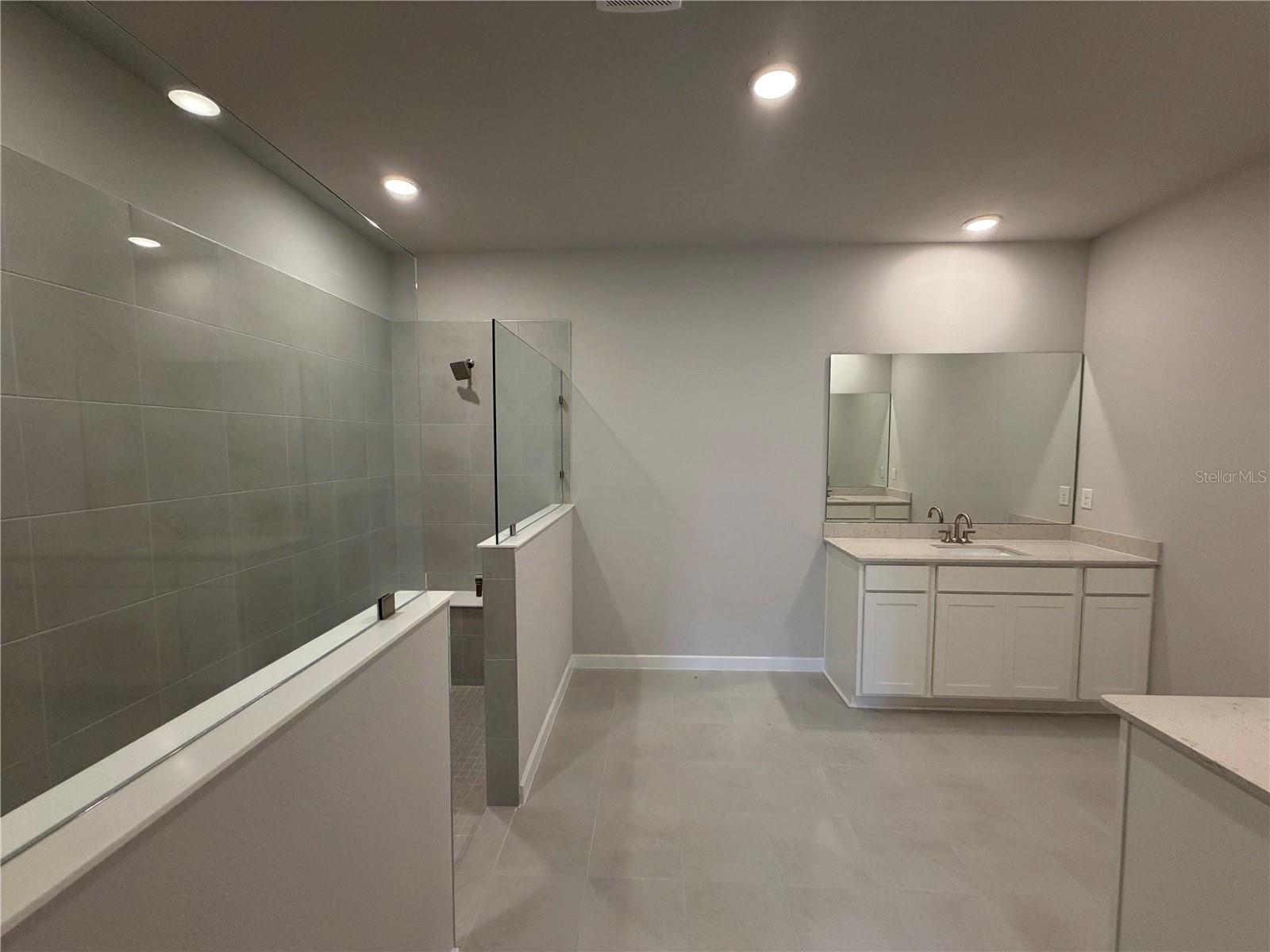 RESERVE EAST - Residential