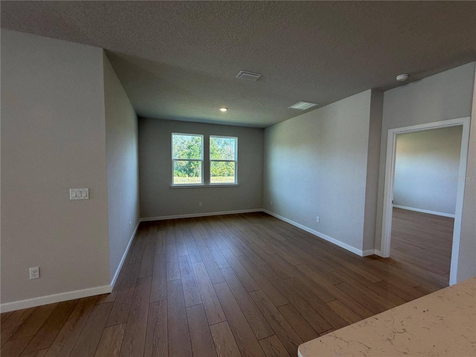 RESERVE EAST - Residential