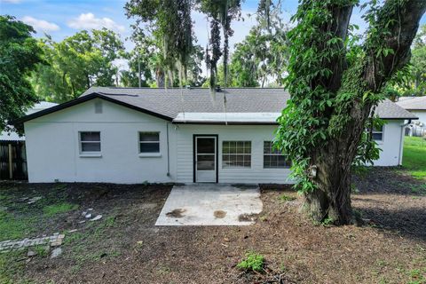 A home in SEFFNER