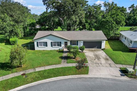 A home in SEFFNER