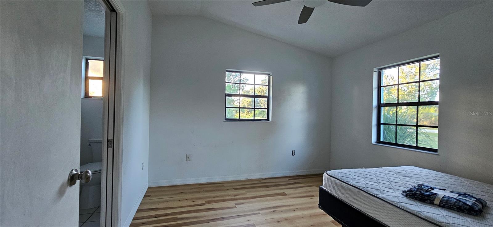 TAVADORA SHORES FIRST ADD - Residential Lease