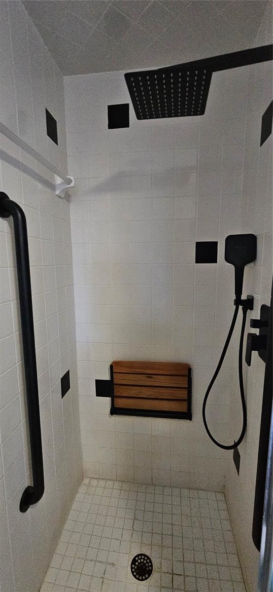 TAVADORA SHORES FIRST ADD - Residential Lease