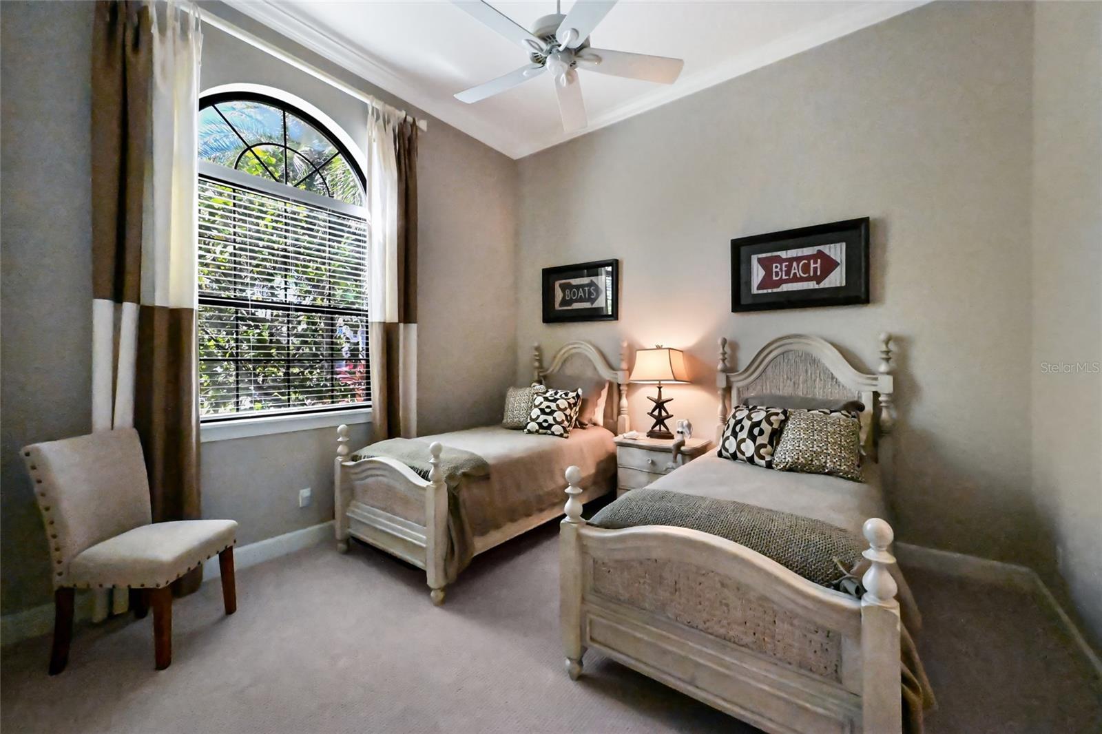 ESPLANADE - Residential