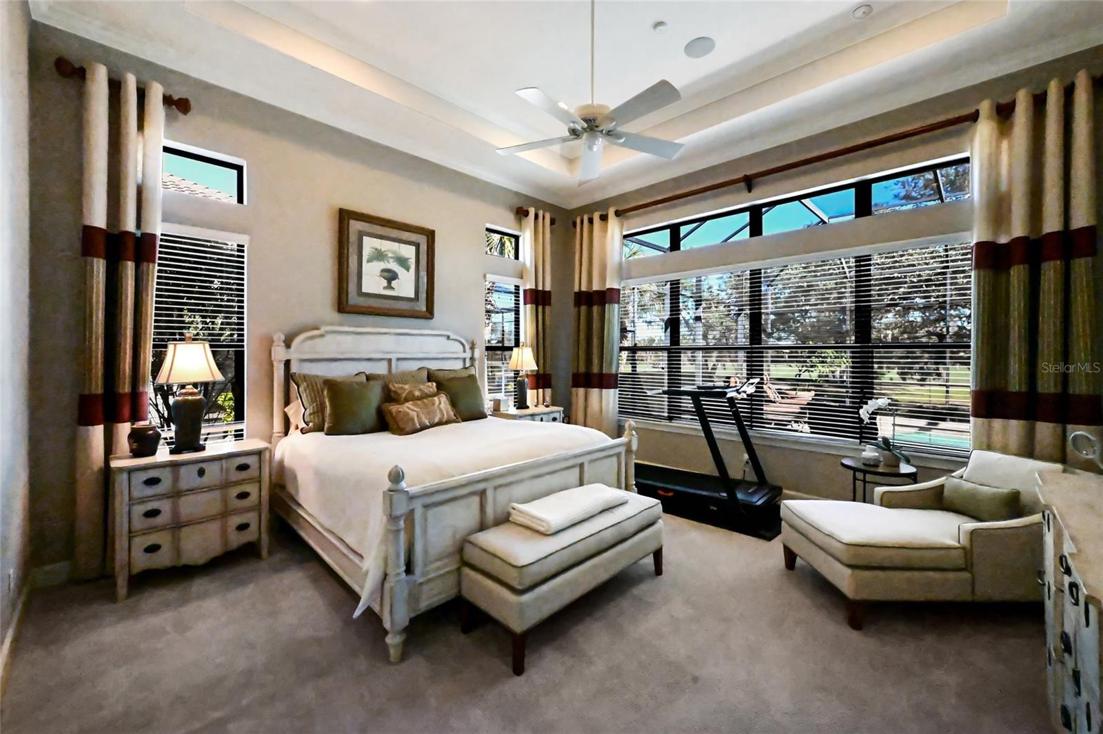 ESPLANADE - Residential