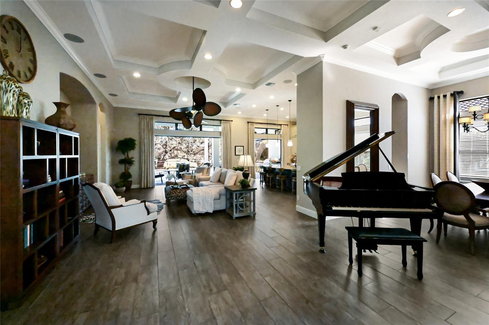 ESPLANADE - Residential